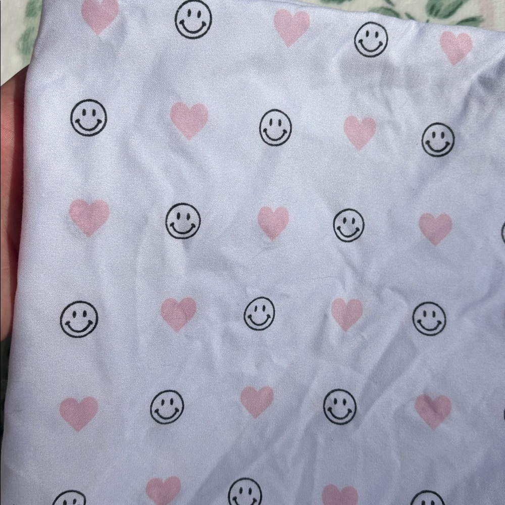 4 Piece Queen Size Smiley Face Heart Sheet Set